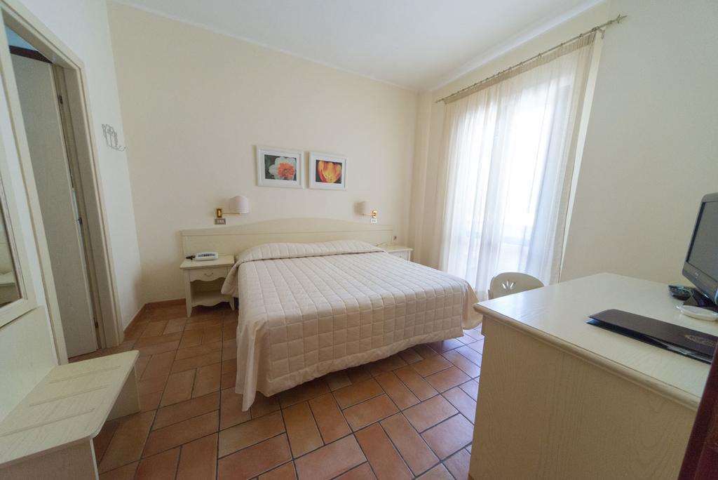 Hotel Giardino Suites And Spa - Numana Szoba fotó